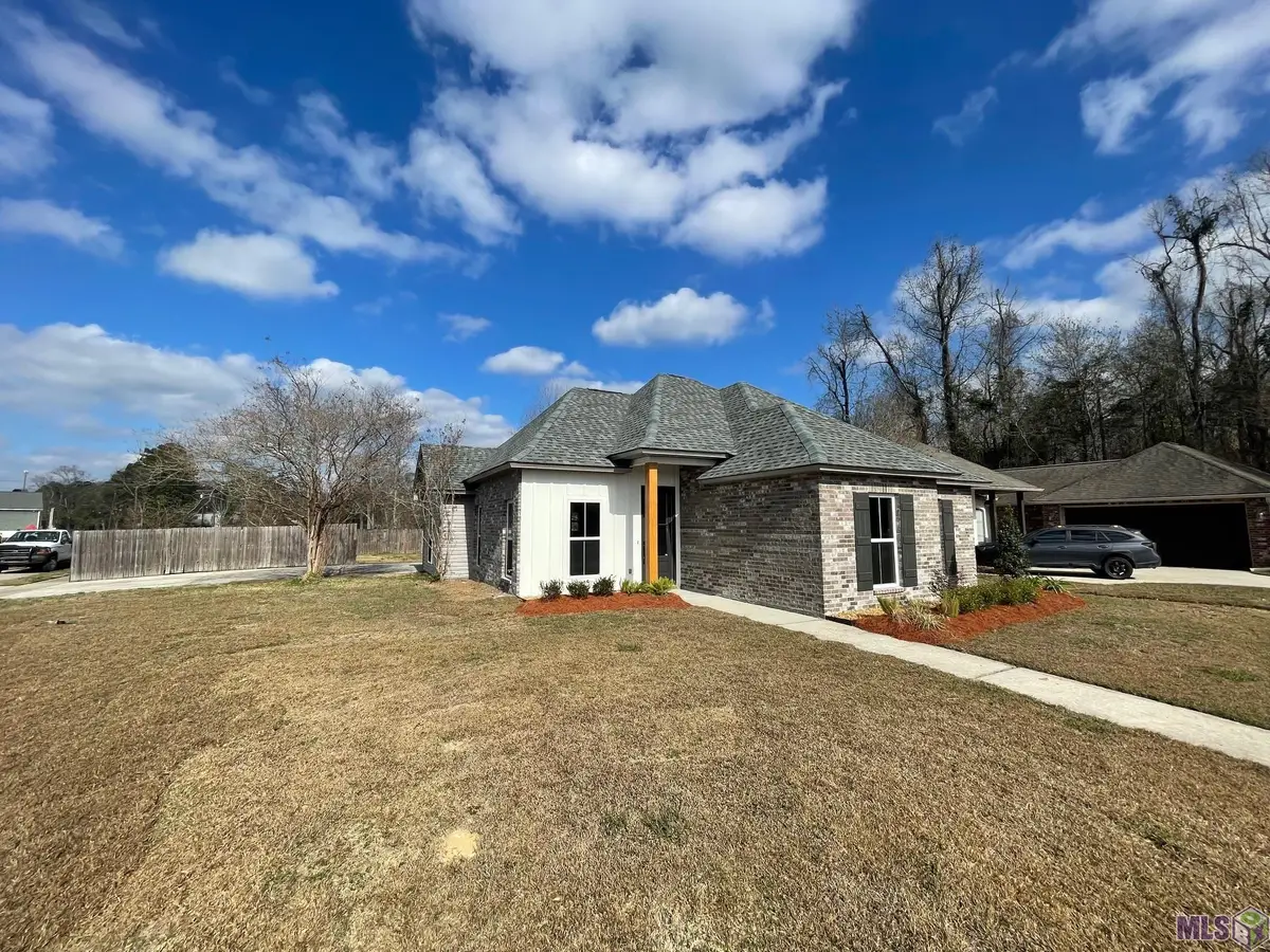 17011 River Birch Ave, Greenwell Springs, LA 70739 - Image #1