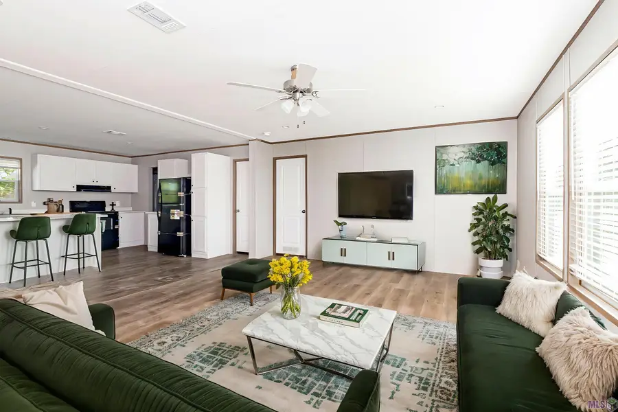 8693 Lebeau St, Livonia, LA 70755 - Image #2