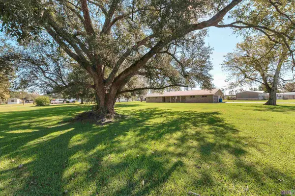 4454 Oak Dr, Fordoche, LA 70732