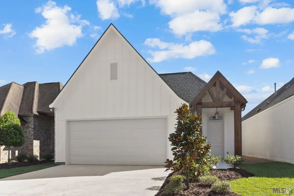 41033 Galvez Trails Blvd, Prairieville, LA 70769 - Image #1