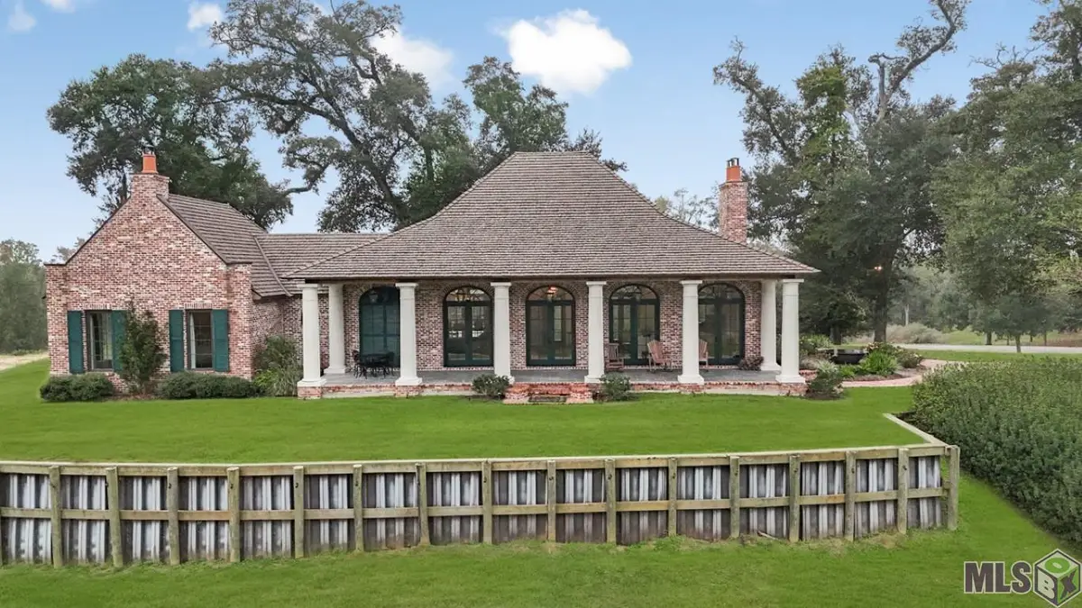 5341 Mahoney Rd, Saint Francisville, LA 70775 - Image #1
