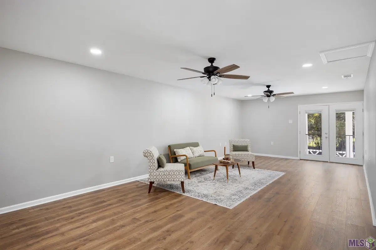 17214 Joe Sevario Rd, Prairieville, LA 70769 - Image #1