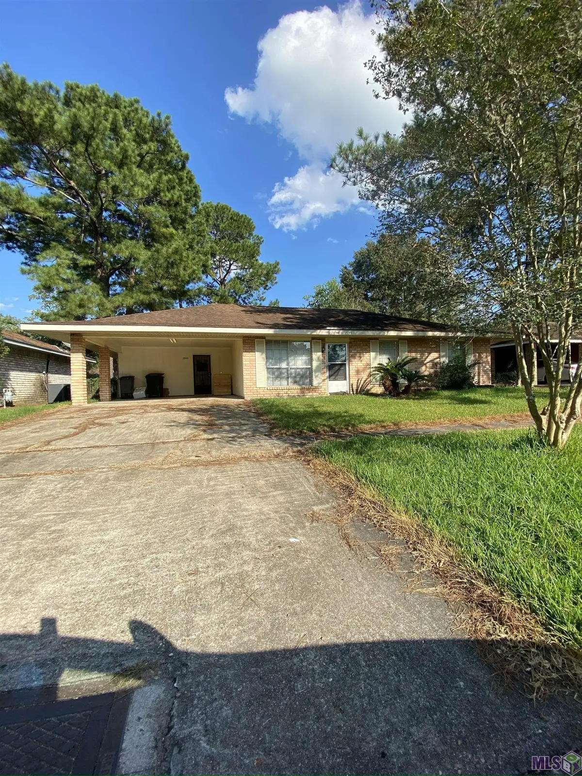 2046 Oak Grove Dr, Baton Rouge, LA 70815 - Image #1