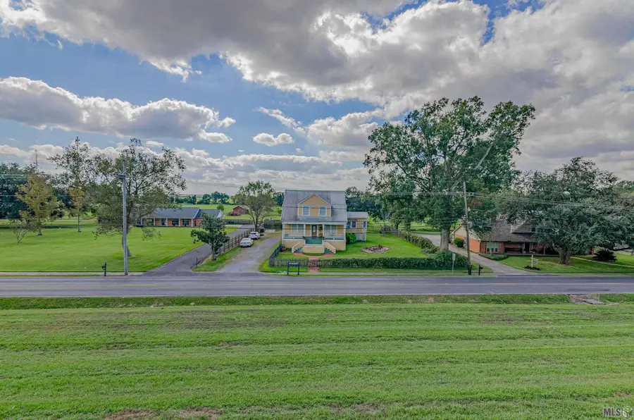 1240 Mississippi St, Donaldsonville, LA 70346 - #2