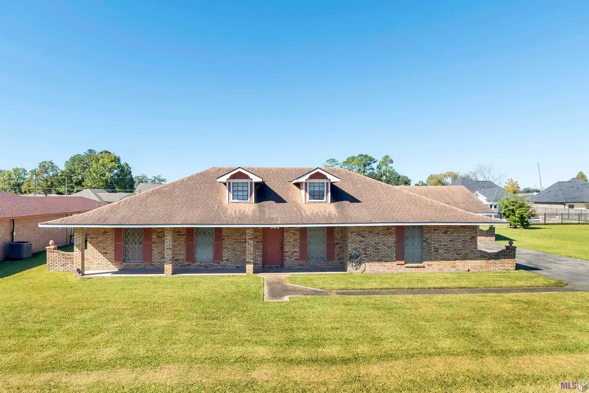 2027 S Edward Ave, Gonzales, LA 70737 - Image #1