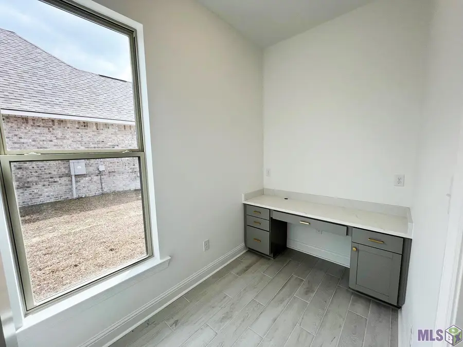 1288 Lakehaven Dr, Gonzales, LA 70737 - #2