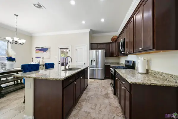 11265 Admirable Oaks Ave, Gonzales, LA 70737