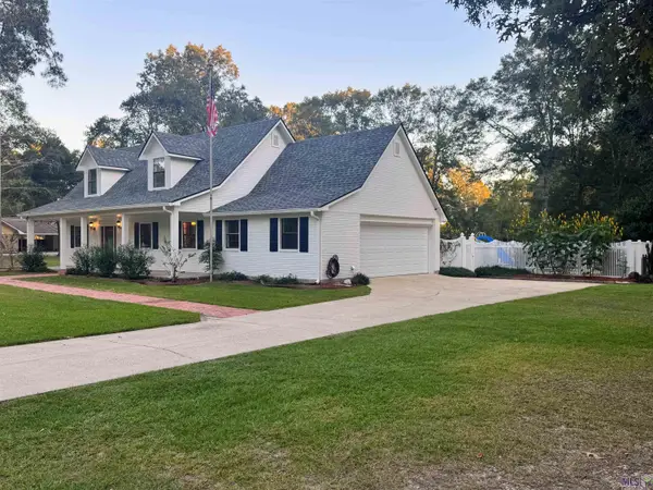 7160 Bear Cave Road, Denham Springs, LA 70706