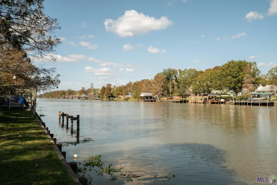 13304 Bayou Terrace Dr, Saint Amant, LA 70774 - Image #3