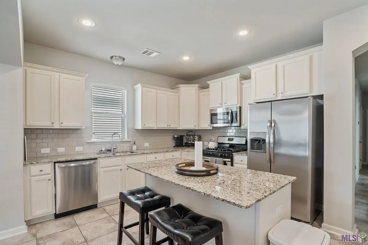 7825 Antebellum Ave, Baton Rouge, LA 70820 - Image #1