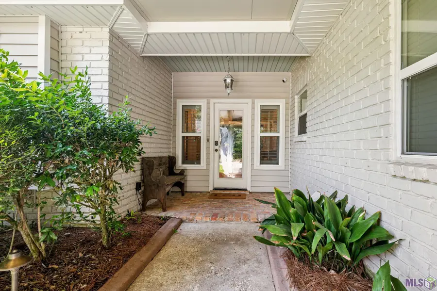 39 Stonebridge Court, Mandeville, LA 70448 - Image #3