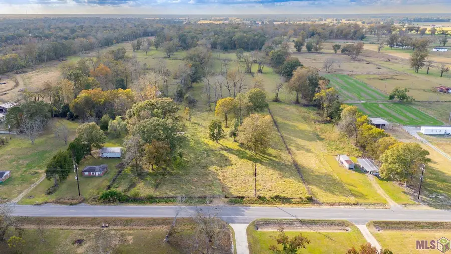 6255 Rougon Rd, Port Allen, LA 70767 - Image #2