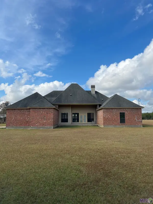 2169 Nesom Rd, Clinton, LA 70722