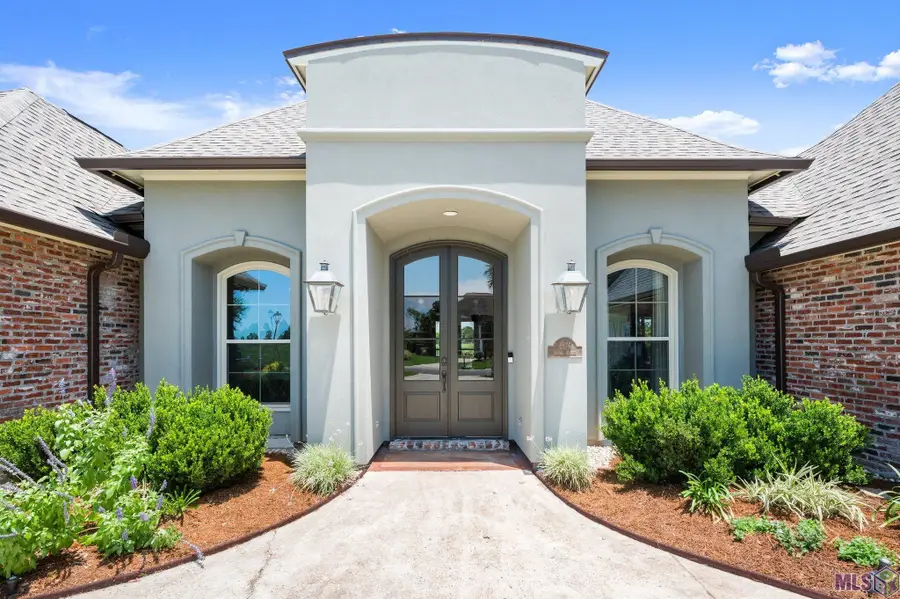 6176 Royal Dunes Dr, Gonzales, LA 70737 - Image #3