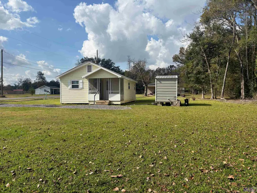 44260 Trabeaux St, Sorrento, LA 70778 - Image #3