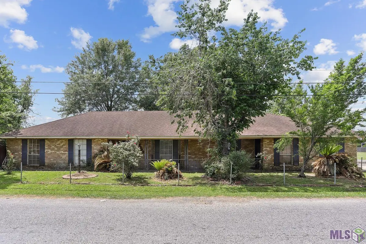 17990 Willow St, Grosse Tete, LA 70740 - #1