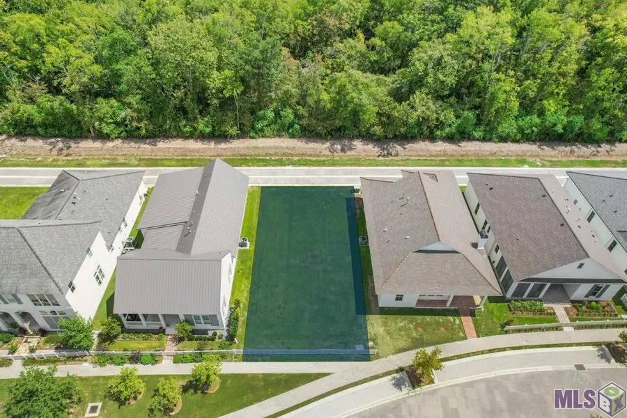3240 Pointe-marie Dr, Baton Rouge, LA 70820 - Image #2