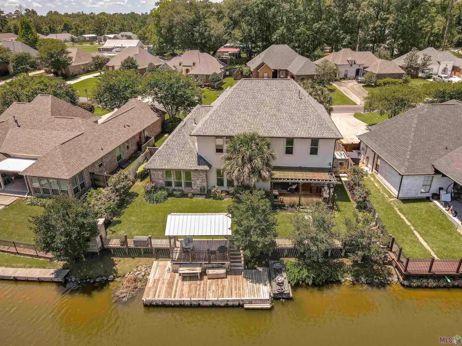 18120 Manning Dr, Prairieville, LA 70769 - Image #2