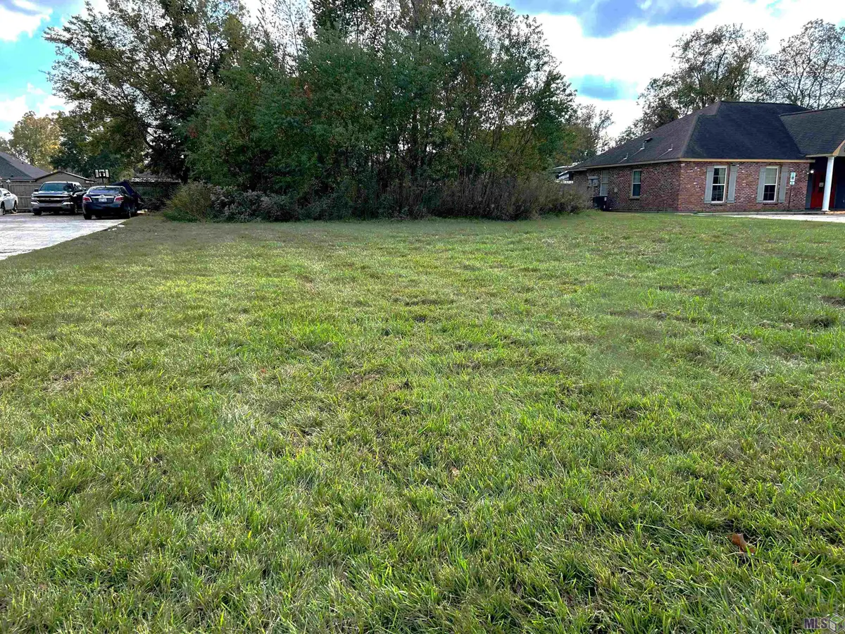 13530 Coursey Bl, Baton Rouge, LA 70817 - Image #1