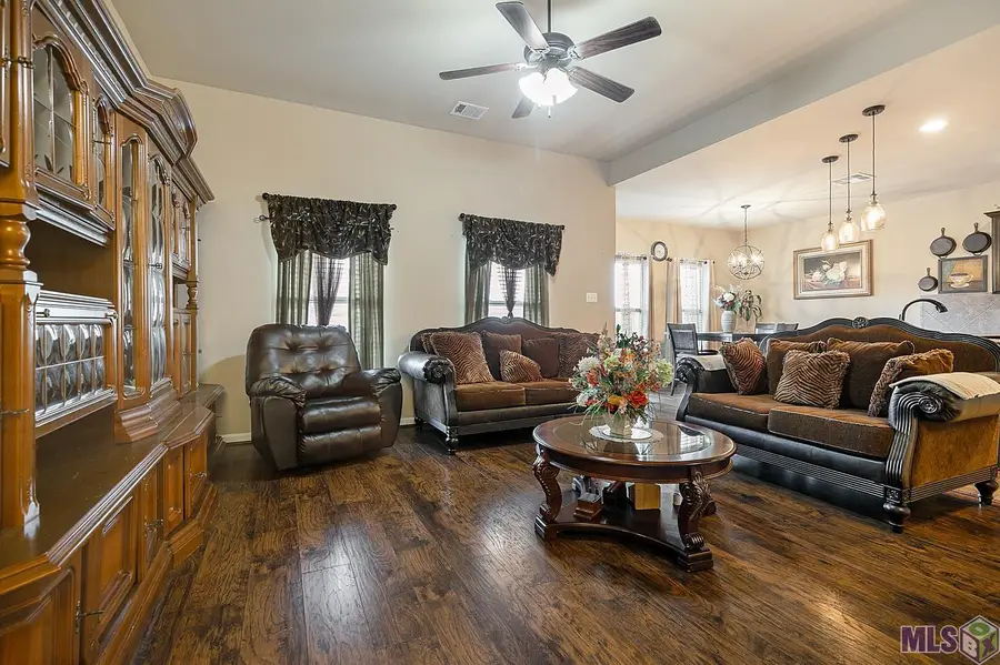 8807 Black Birch Ave, Zachary, LA 70791 - Image #2