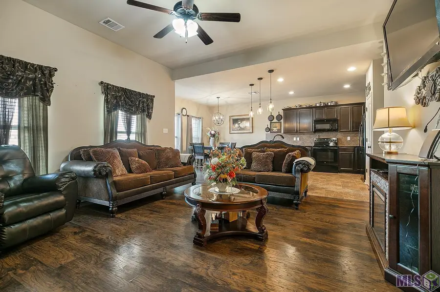 8807 Black Birch Ave, Zachary, LA 70791 - Image #3