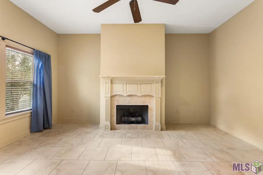 9043 Boone Dr, Baton Rouge, LA 70810 - Image #2