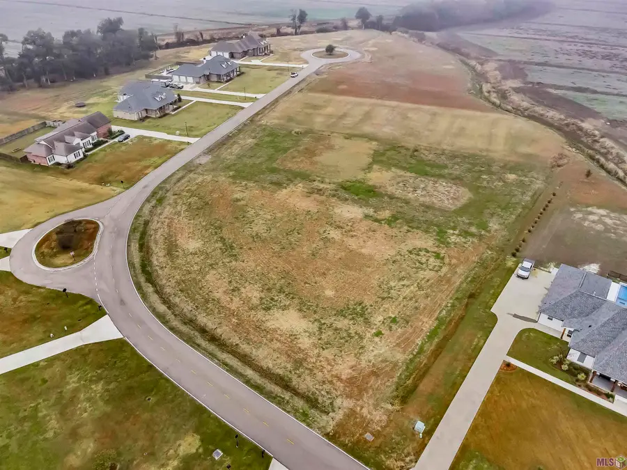 514 Harvest Ln, Port Allen, LA 70767 - Image #3