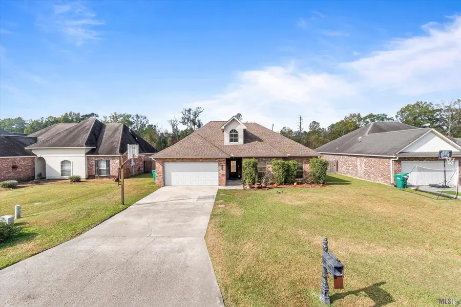 32425 Savannah Trace, Denham Springs, LA 70726 - Image #2