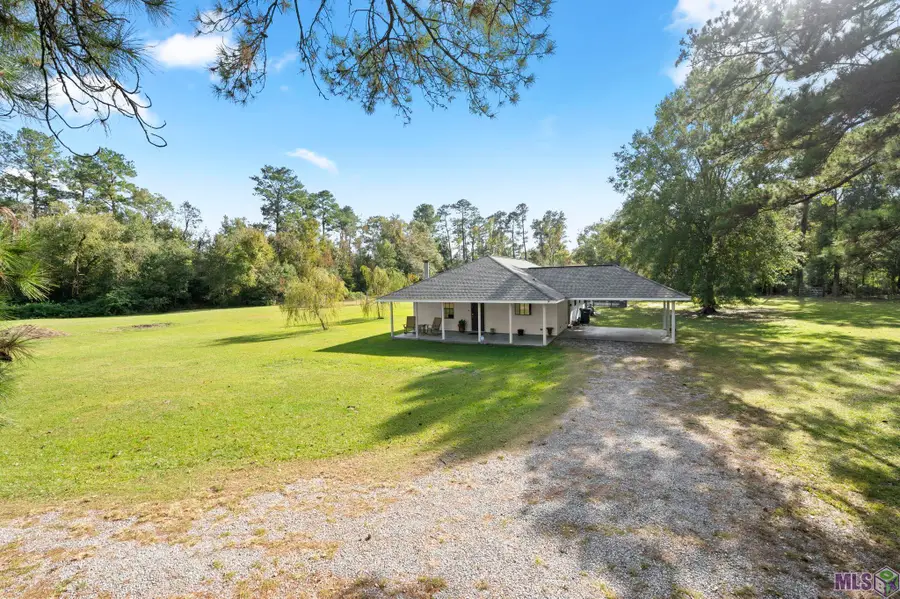 19286 Palmer Rd, Livingston, LA 70754 - Image #2