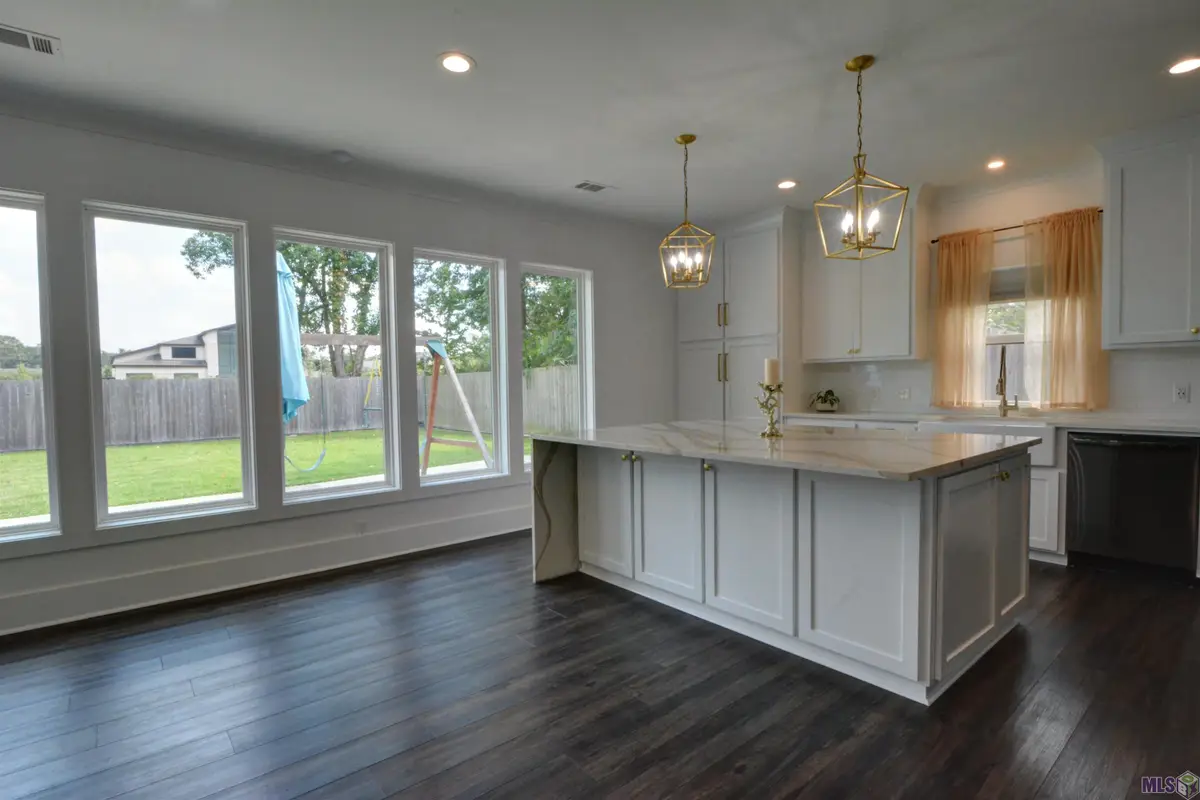 245 Marion Dr, Baton Rouge, LA 70806 - Image #1