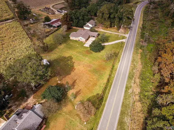 2259 W Maringouin Rd, Maringouin, LA 70757