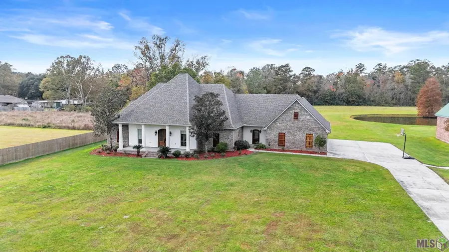 22553 Green Acres Blvd, Denham Springs, LA 70726 - Image #2