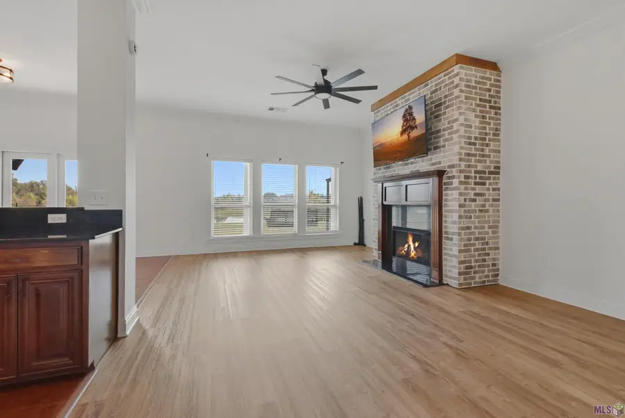 39405 Oceanview Ave, Prairieville, LA 70769 - Image #3