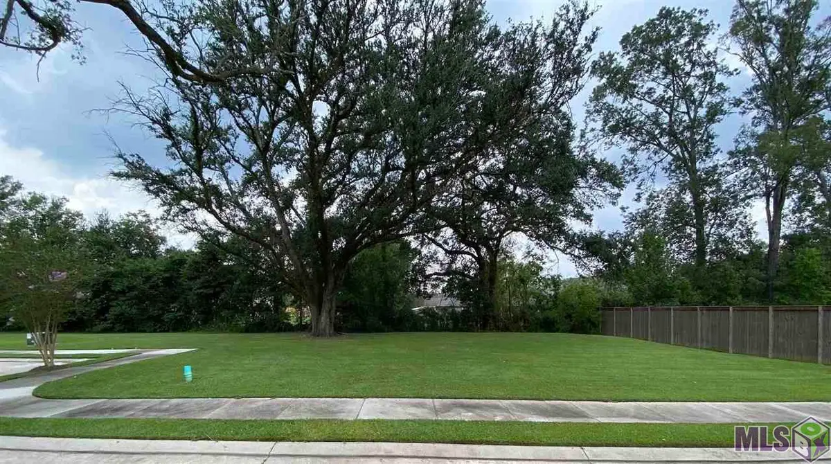 111 Highland View Ct, Baton Rouge, LA 70808 - Image #1