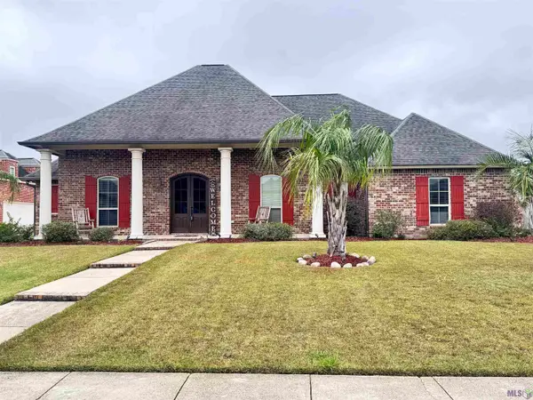6549 Clark Plantation Dr, Gonzales, LA 70737