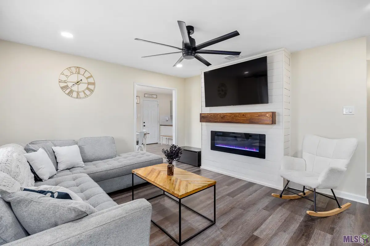 40431 Hawthorne Dr, Darrow, LA 70725 - Image #1