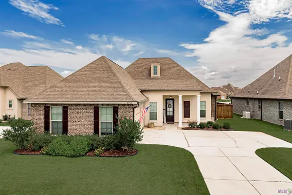 6302 Soaring Dr, Gonzales, LA 70737