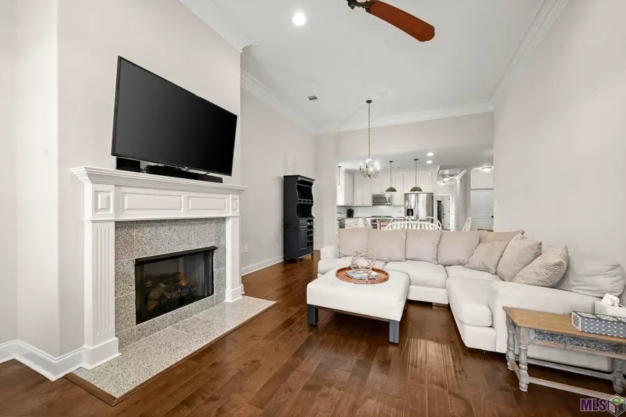 13957 Lexington Park Dr, Baton Rouge, LA 70810 - Image #2