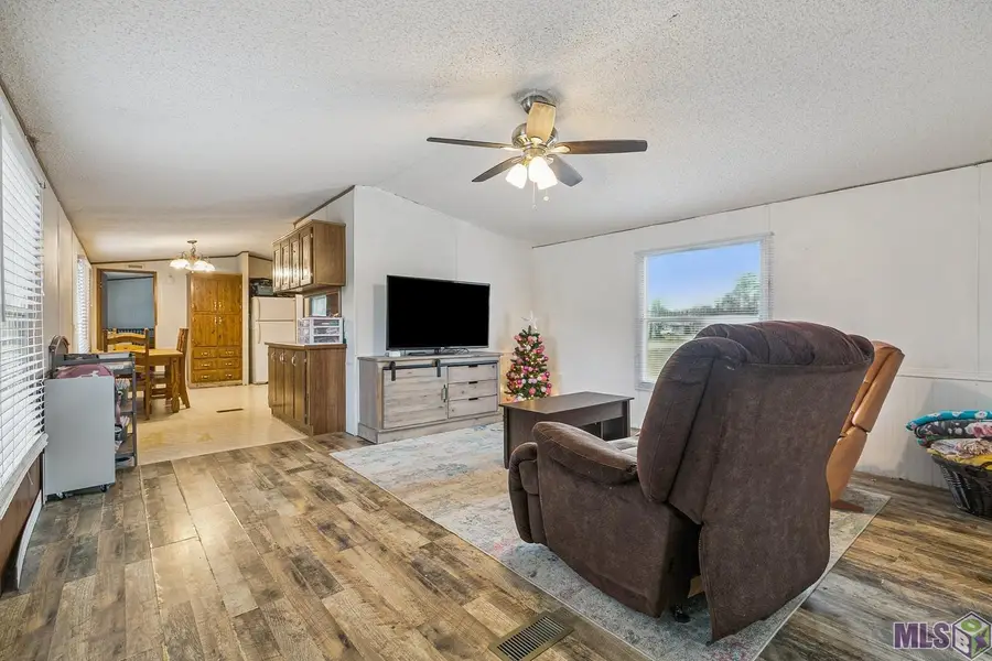 45162 Butch Gore Rd, Saint Amant, LA 70769 - Image #3