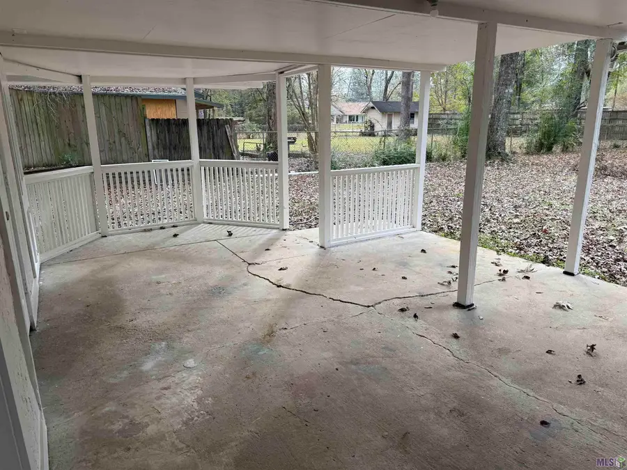 710 Riverview Dr, Baton Rouge, LA 70816 - Image #2