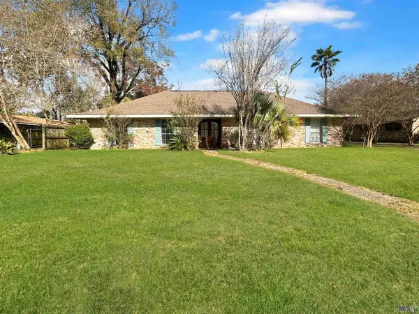 12231 Mollylea Dr, Baton Rouge, LA 70815