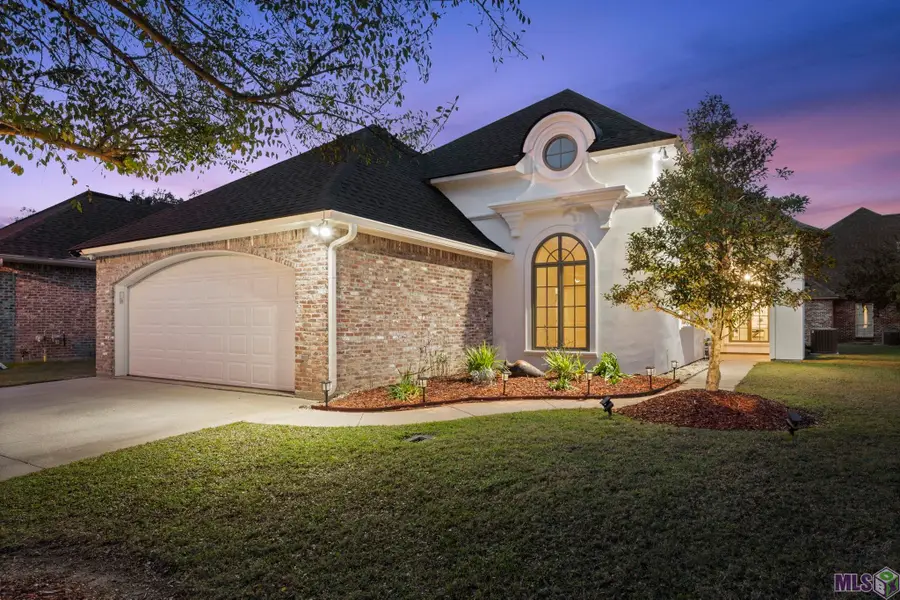 25843 Royal Troon Ave, Denham Springs, LA 70726 - #2