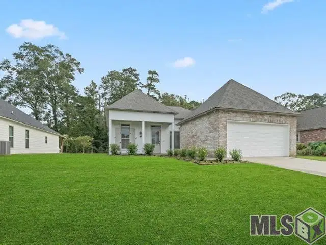 10365 Fountain Ln, Denham Springs, LA 70726 - Image #1