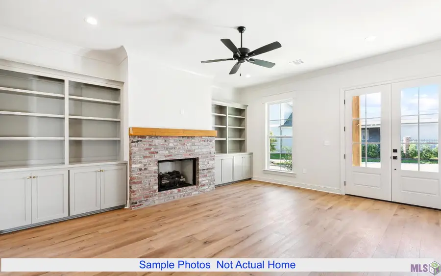 4063 Memorial Square, Zachary, LA 70791 - #2