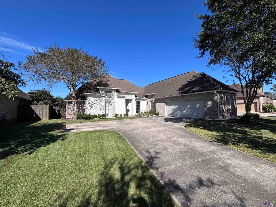 38156 Summerwood Ave, Prairieville, LA 70769 - Image #3