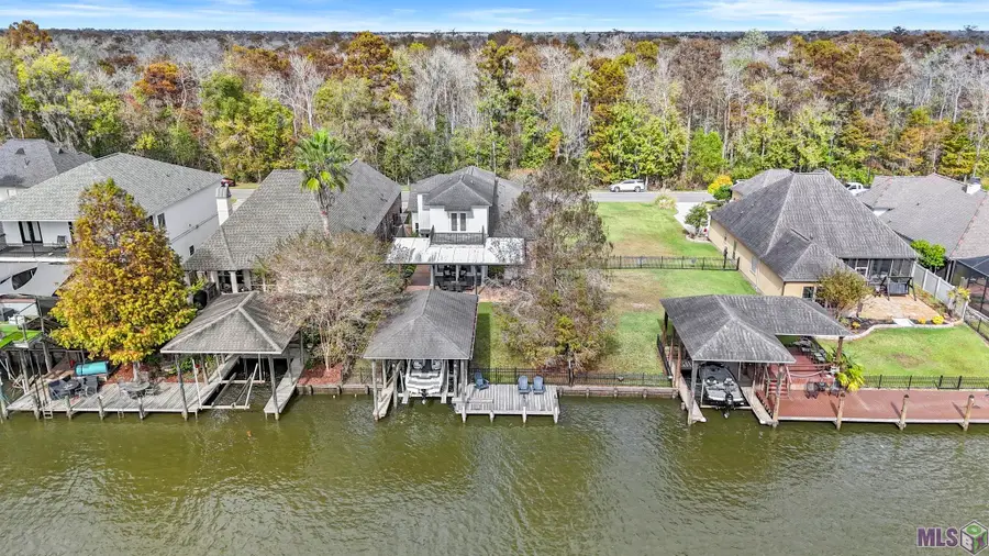 21179 Waterfront East Dr, Maurepas, LA 70449 - Image #2