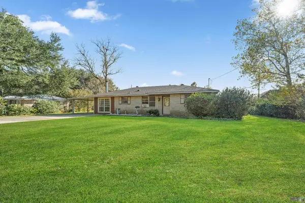 3952 Chestnut St, Zachary, LA 70791