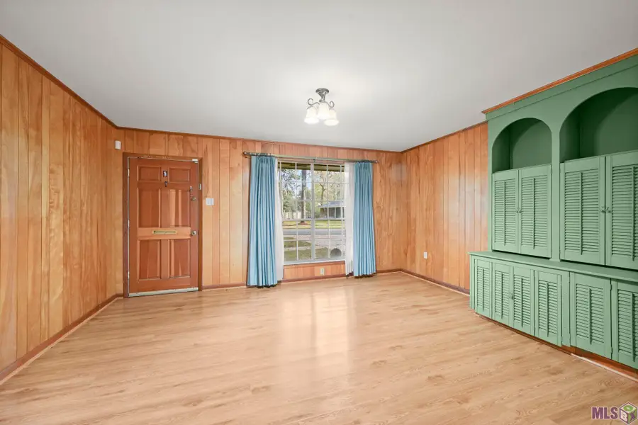 10836 Mollylea Dr, Baton Rouge, LA 70815 - Image #2