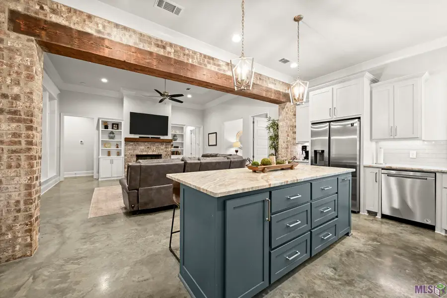 27894 S Frost Rd, Livingston, LA 70754 - Image #3