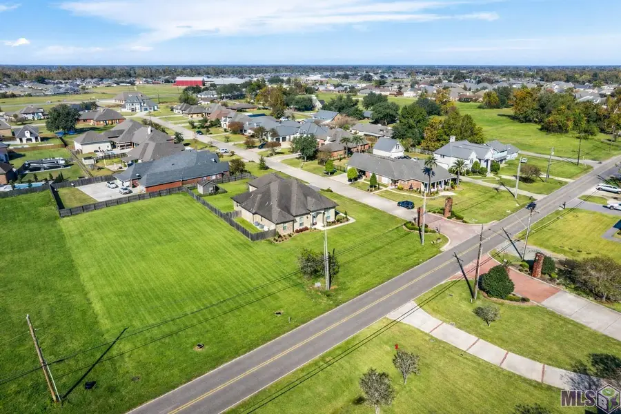 1644 Main St, Laplace, LA 70068 - #3